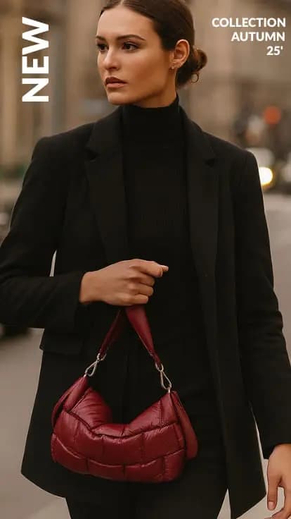 Γυναικεία τσάντα σε streetstyle look – Νέα συλλογή Φθινόπωρο 2025 | Prestige Accessories